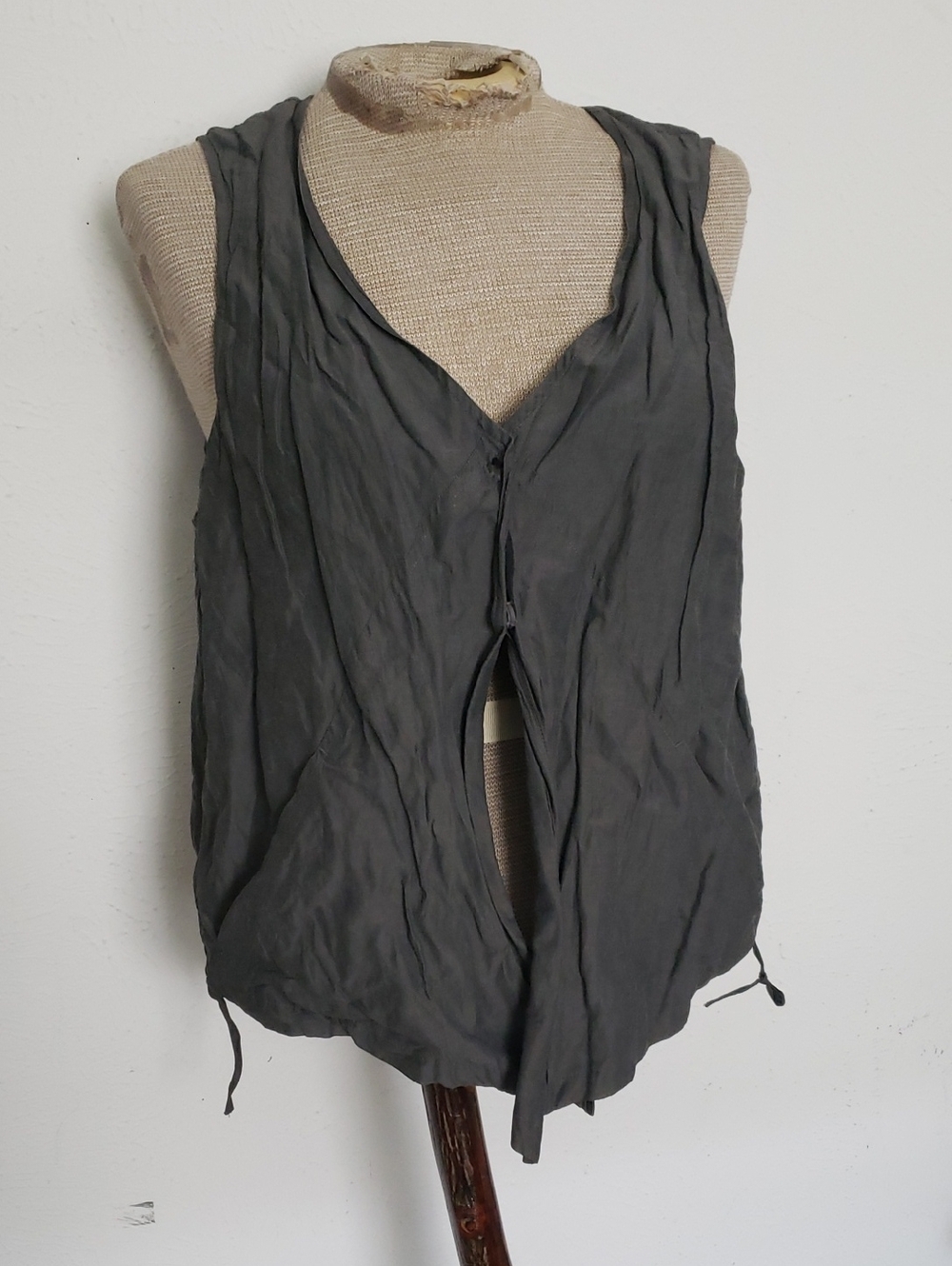 Eileen Fisher Asymetrical 2 Button Vest Sz M